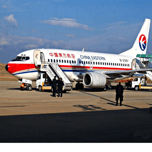 屯溪机场空运航空快运业稳步发展的原因是什么？